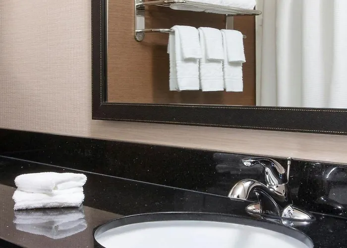 Fairfield & Chicago Hotel Tinley Park