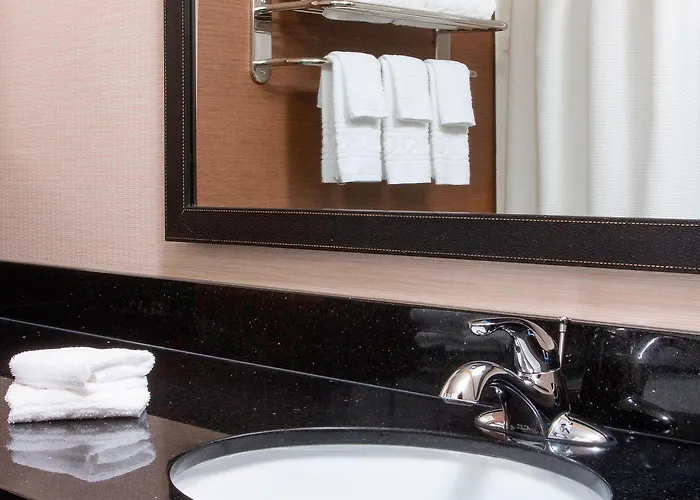 Hotel Fairfield & Chicago 3*