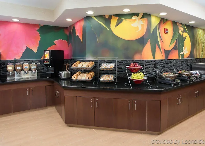 Hotel Fairfield & Chicago 3*