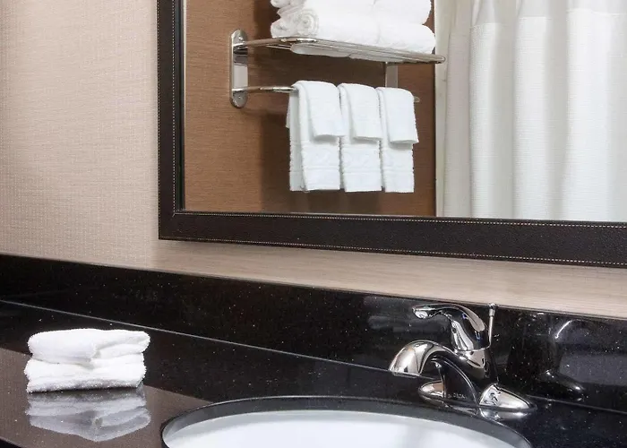 Hotel Fairfield & Chicago 3*